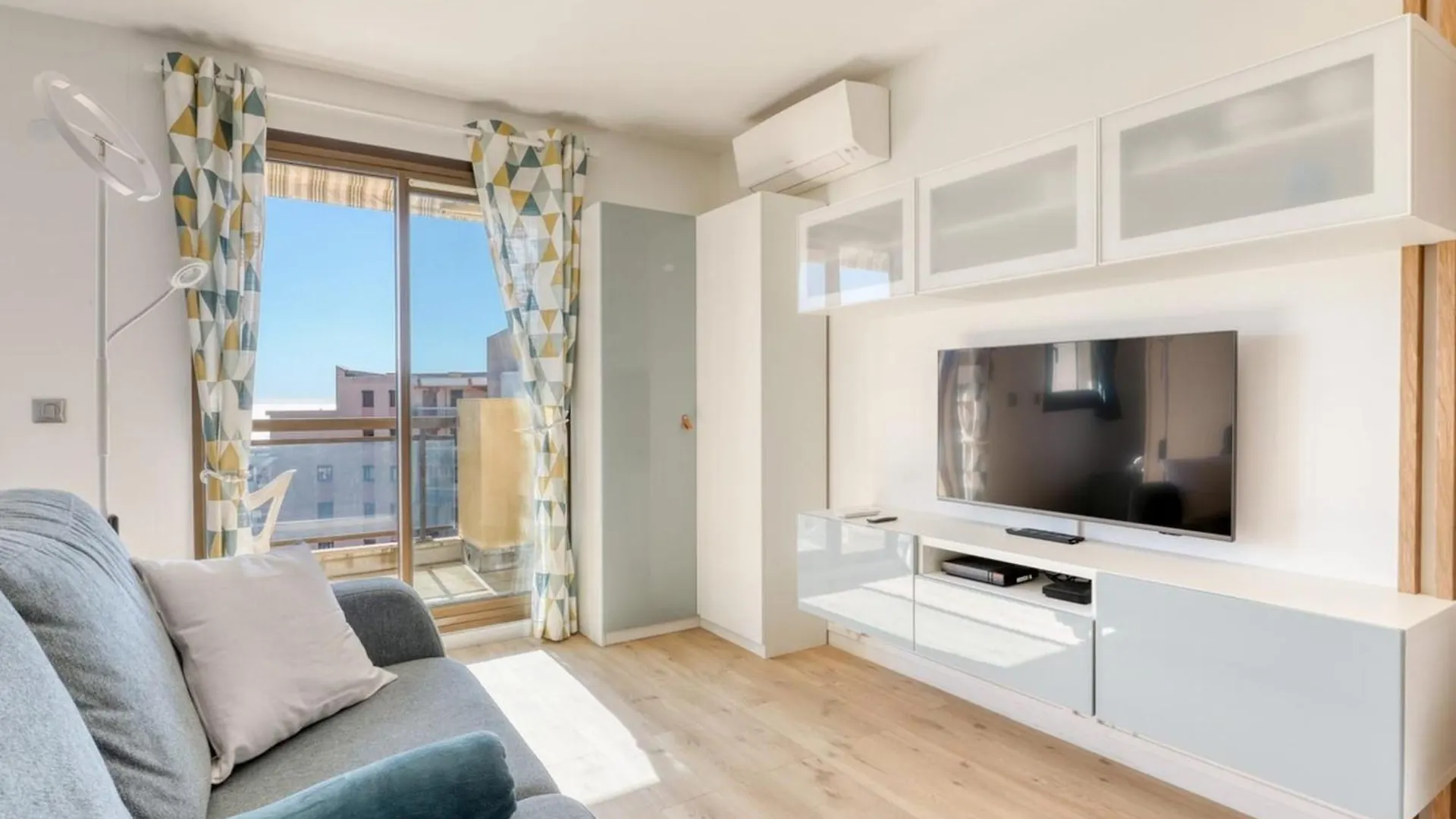 T2 200M From Lavandou Beach Classified 3 Le Lavandou Γαλλία